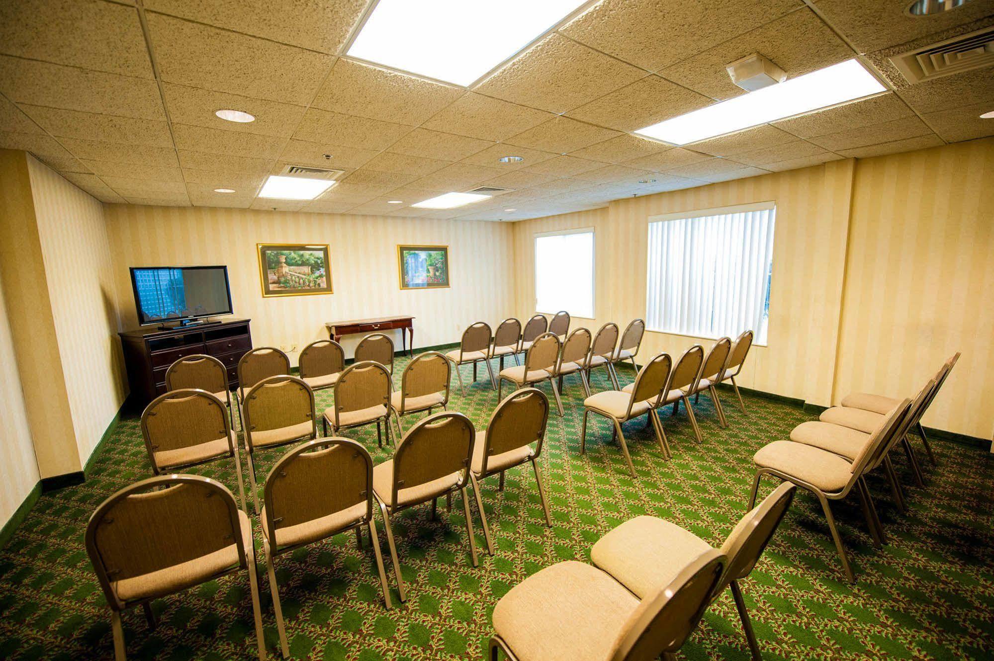 Vance Greystone Inn & Suites מראה חיצוני תמונה